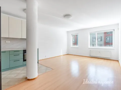 Pronájem bytu 1+kk, Praha - Prosek, Trmická, 36 m2