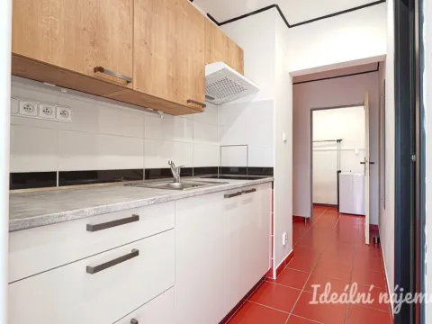 Pronájem bytu 1+1, Brno - Řečkovice, Žitná, 28 m2