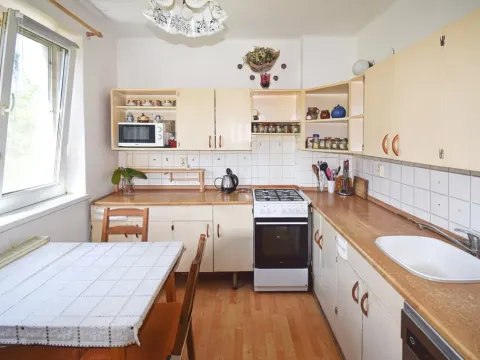 Prodej bytu 3+1, Hořín - Brozánky, 75 m2