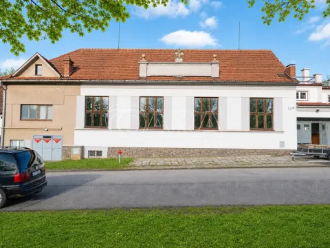 Pronájem komerční nemovitosti, Hostomice, Tyršovo náměstí, 290 m2