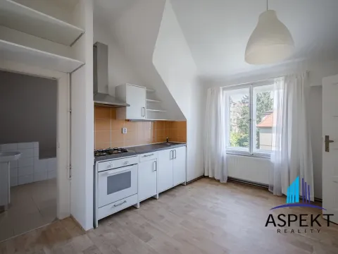 Pronájem bytu 1+1, Praha - Dejvice, Na pískách, 32 m2
