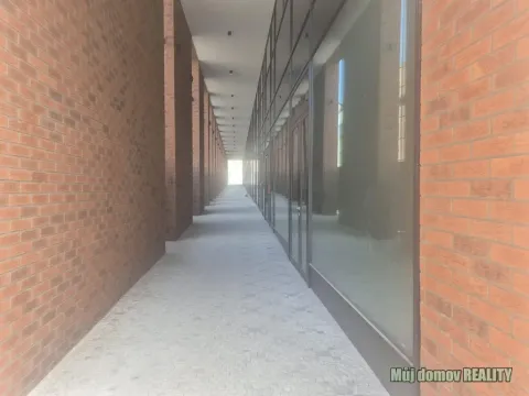 Pronájem obchodního prostoru, Praha - Žižkov, Hartigova, 88 m2