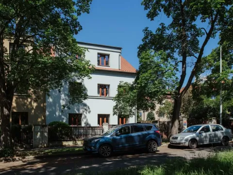 Pronájem bytu 2+kk, Praha - Kobylisy, Služská, 43 m2