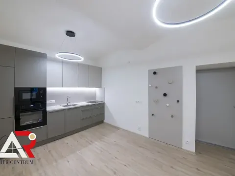 Pronájem bytu 2+1, Brno, Jiráskova, 60 m2