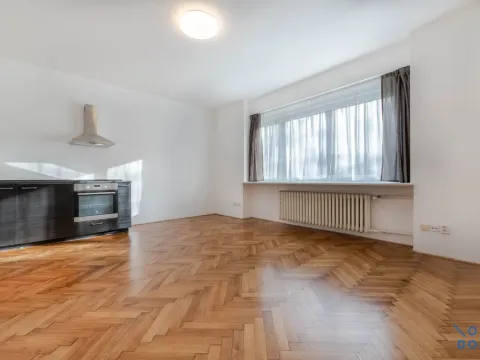 Pronájem bytu 1+kk, Praha - Podolí, Podolská, 35 m2
