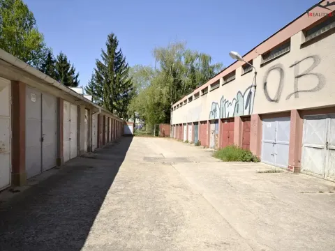 Prodej garáže, Brno, Třískalova, 18 m2