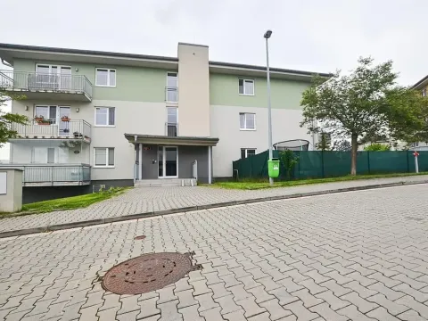 Pronájem bytu 2+kk, Praha - Kyje, Břeclavská, 50 m2