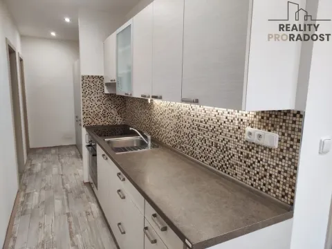 Pronájem bytu 2+1, Chomutov, Dřínovská, 62 m2