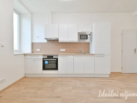 Pronájem bytu 1+kk, Brno - Královo Pole, Poděbradova, 45 m2