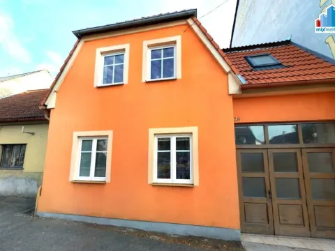 Pronájem bytu 1+kk, Domažlice - Dolejší Předměstí, Dukelská, 32 m2