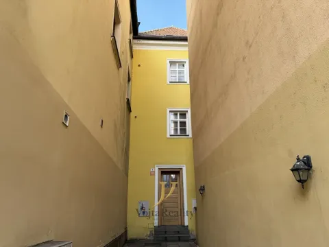 Pronájem bytu 1+kk, Olomouc, Zámečnická, 35 m2