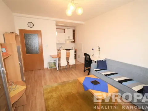 Pronájem bytu 2+kk, Praha - Žižkov, Jeseniova, 48 m2