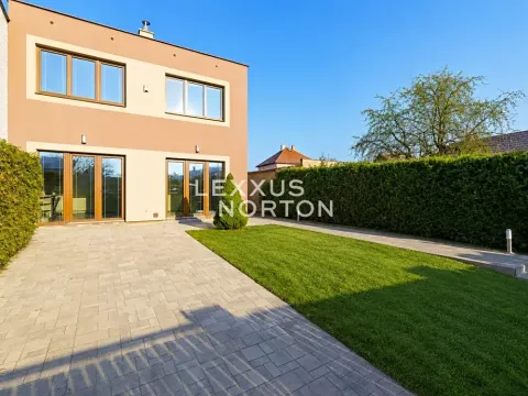 Pronájem rodinného domu, Praha - Písnice, Budilovská, 180 m2