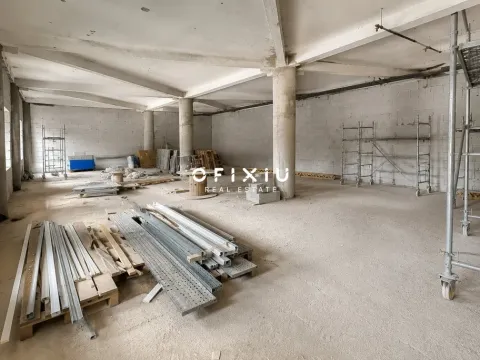 Prodej obchodního prostoru, Kroměříž, Slovanské náměstí, 183 m2