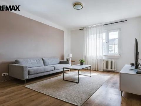 Prodej bytu 1+1, Bystřany, Pražská, 36 m2