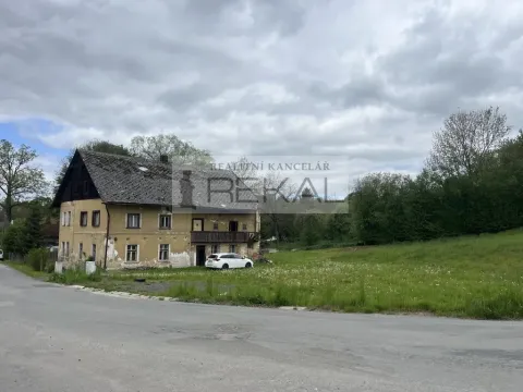 Prodej atypického bytu, Sezemice, 250 m2