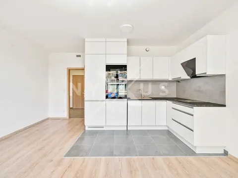 Pronájem bytu 3+kk, Praha - Strašnice, Strančická, 71 m2