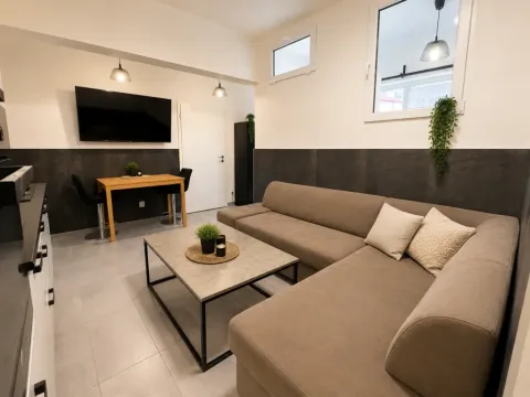 Prodej bytu 2+kk, Praha - Letňany, Třinecká, 51 m2