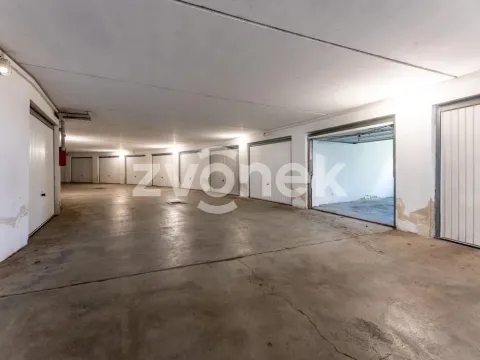 Prodej garáže, Zlín - Kudlov, Žlutá, 18 m2