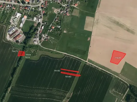 Prodej pole, Zlín, 9107 m2