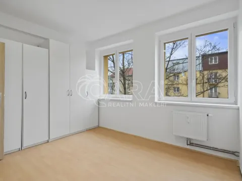 Pronájem bytu 1+kk, Praha - Libeň, Sokolovská, 18 m2