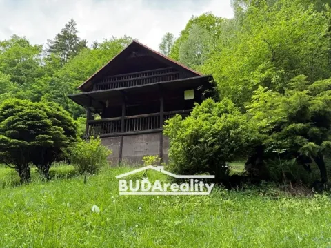 Prodej podílu 1/2 chaty, Lípa, 50 m2