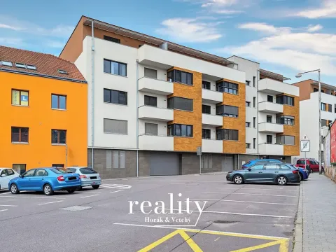 Pronájem bytu 2+kk, Znojmo, Tovární, 62 m2