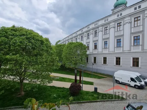 Pronájem bytu 2+1, Opava - Město, náměstí Osvoboditelů, 51 m2