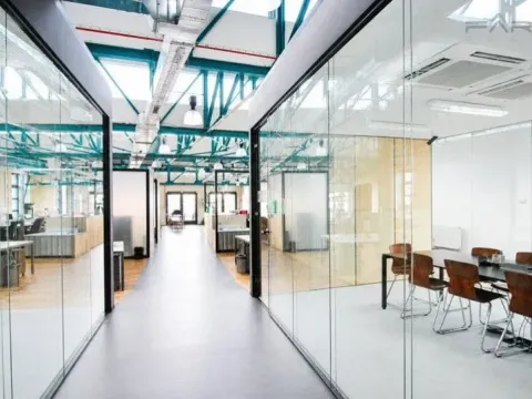 Pronájem kanceláře, Praha - Libeň, Drahobejlova, 705 m2