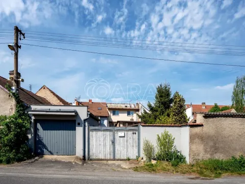 Prodej atypického bytu, Velvary, Pražská, 217 m2