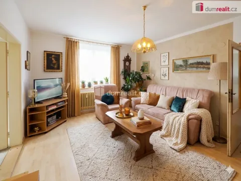 Prodej rodinného domu, Libiš, B. Němcové, 150 m2