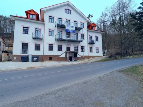 Pronájem bytu 2+kk, Peruc, U Koupaliště, 54 m2