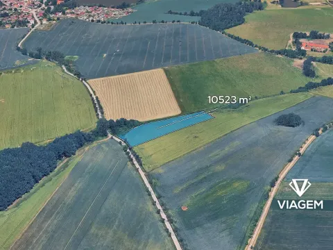 Prodej podílu pole, Dříteň, 2630 m2