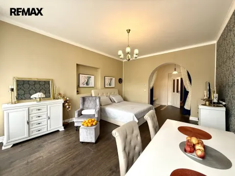 Prodej bytu 2+kk, Karlovy Vary, Pod Jelením skokem, 48 m2