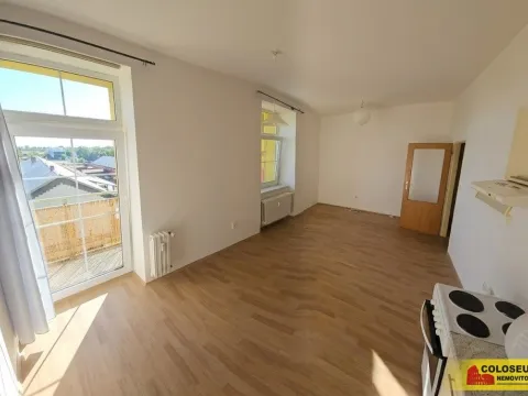 Pronájem bytu 1+kk, Hodonín, 32 m2