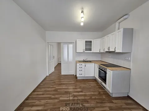 Pronájem bytu 1+1, Hodonín, Štefánikova, 45 m2
