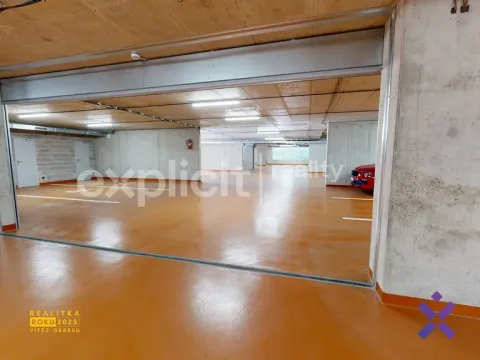 Pronájem garáže, Zlín, Nad Stráněmi, 15 m2