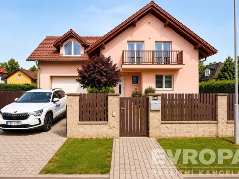 Pronájem rodinného domu, Průhonice, 200 m2