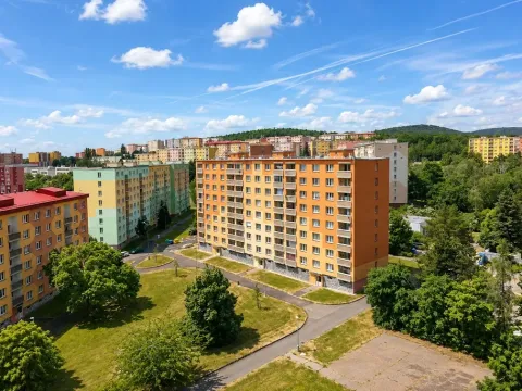 Prodej bytu 2+1, Chomutov, Pod Břízami, 51 m2