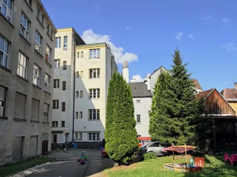 Pronájem bytu 2+1, Aš, Hlavní, 77 m2