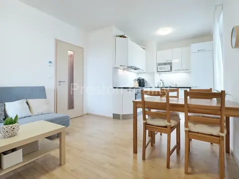 Prodej bytu 2+kk, Praha - Malešice, Nad úžlabinou, 48 m2