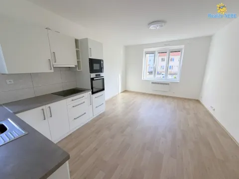 Pronájem bytu 2+kk, Praha - Michle, Hadovitá, 47 m2