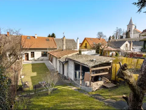 Prodej rodinného domu, Kostelec nad Labem, nám. Pod Martinem, 135 m2