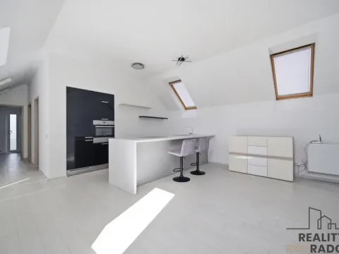 Pronájem bytu 2+kk, Pardubice, Dašická, 62 m2