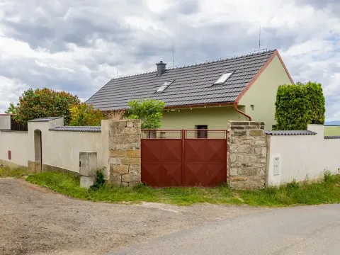 Prodej rodinného domu, Mšené-lázně, Vrbická, 130 m2