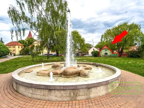 Prodej rodinného domu, Hostivice, Husovo náměstí, 66 m2