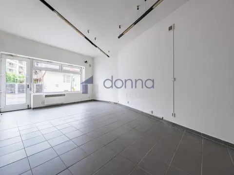 Pronájem obchodního prostoru, Praha, Semanského, 140 m2