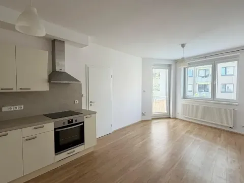 Pronájem bytu 2+kk, Praha - Střížkov, Makedonská, 48 m2