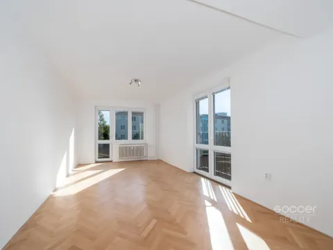 Pronájem bytu 2+1, Praha - Žižkov, Pod lipami, 58 m2