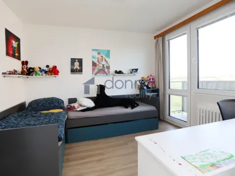 Pronájem bytu 3+1, Praha, Počernická, 73 m2